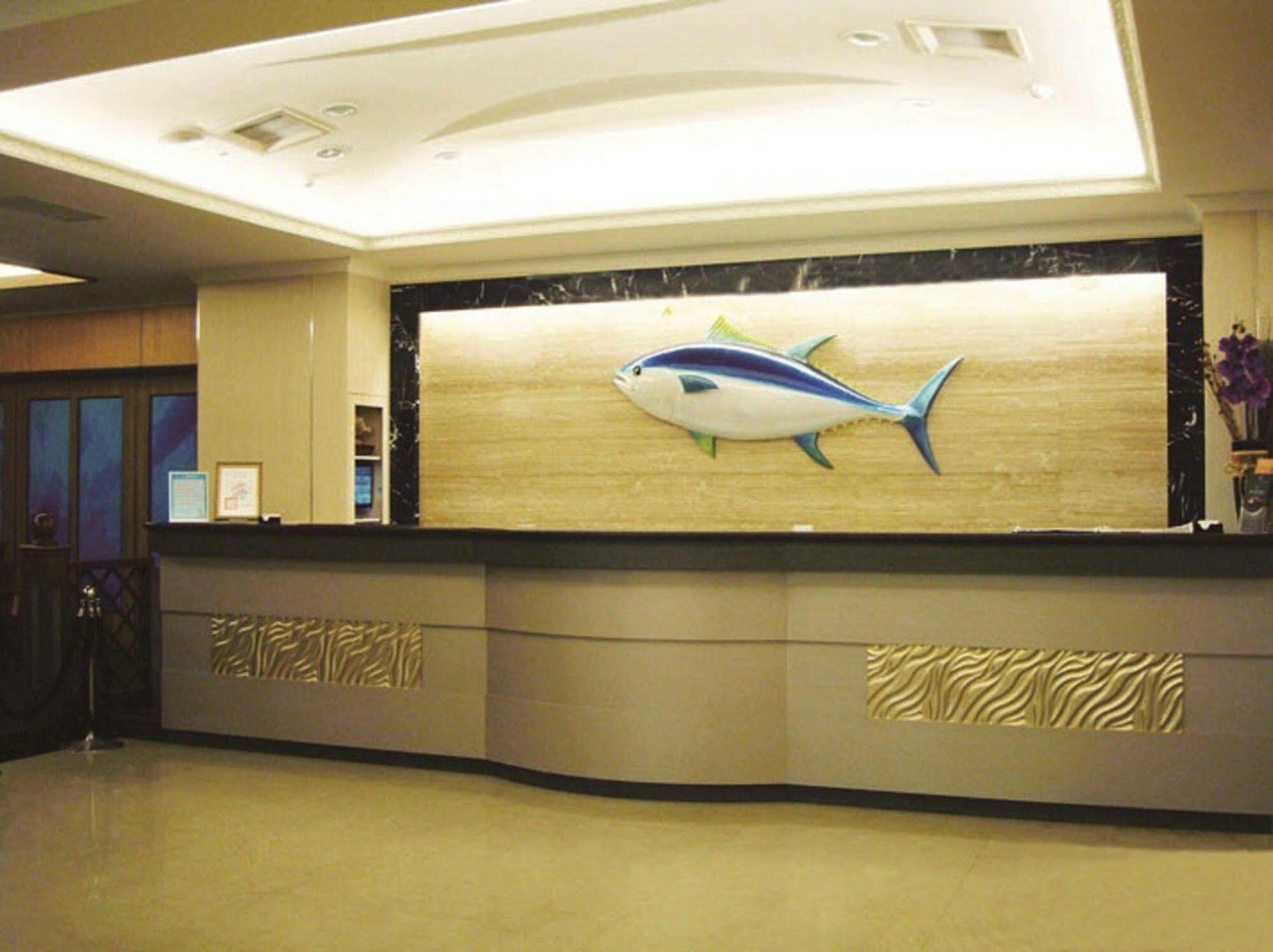Fish Hotel Гаосюн Екстер'єр фото
